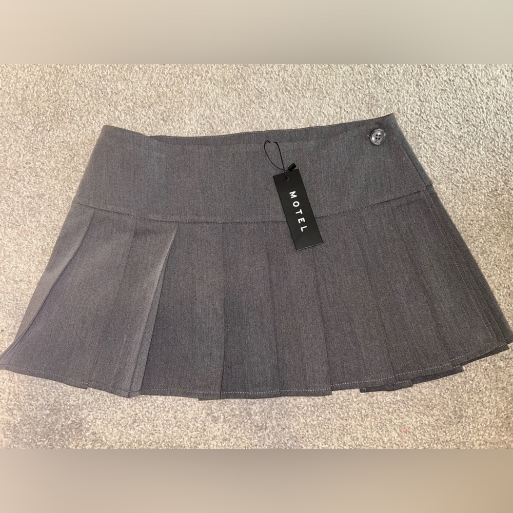 Motel Rocks Pleated Skirt